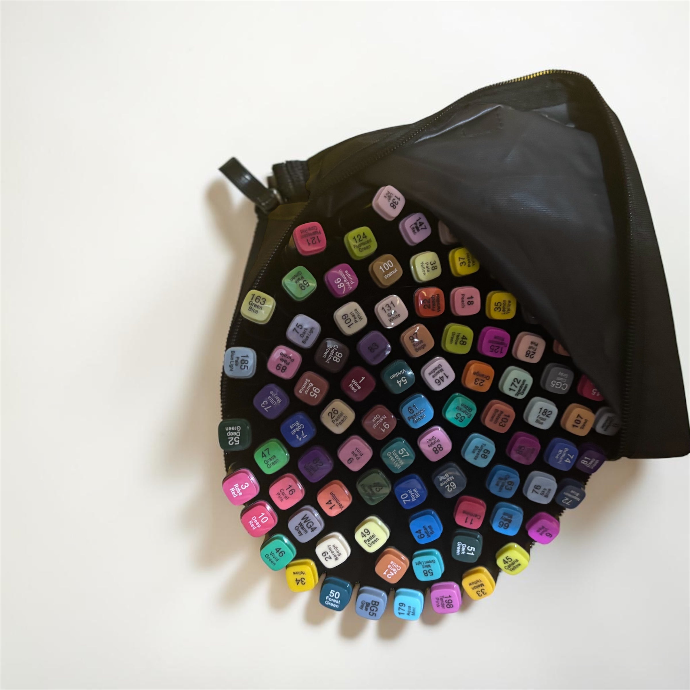 Dual-Tip 100 pcs Markers